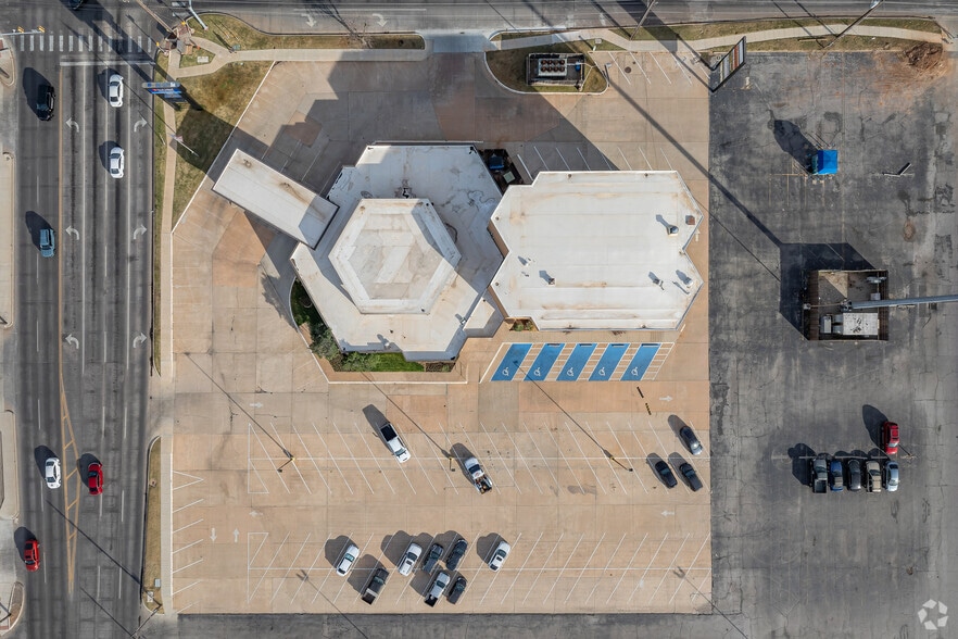 More Photos Of 6000 S Western Ave, Oklahoma City Office For Lease