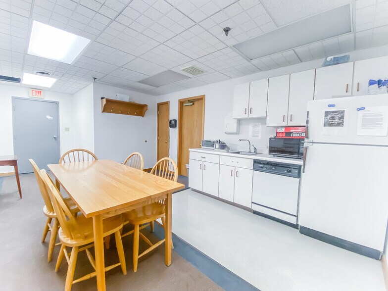 More Photos Of 403 S Allen St, State College Medical For Sale