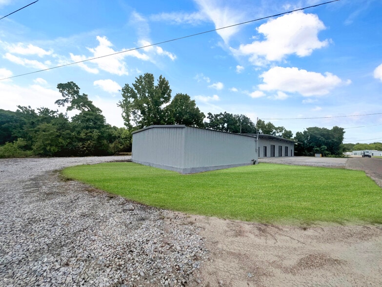 More Photos Of 3220 Money Rd, Montgomery Distribution For Lease