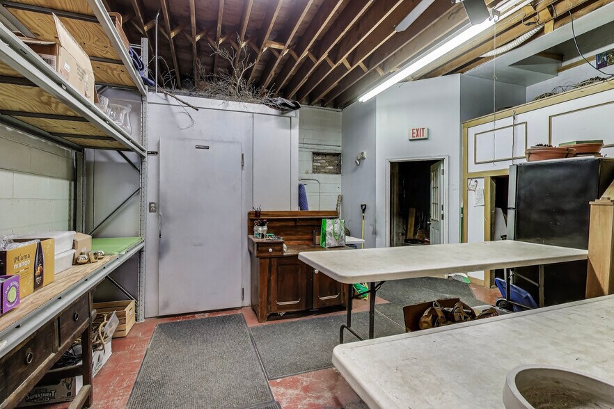 More Photos Of 7405 Madison St, Forest Park Storefront Retail Residential For Lease