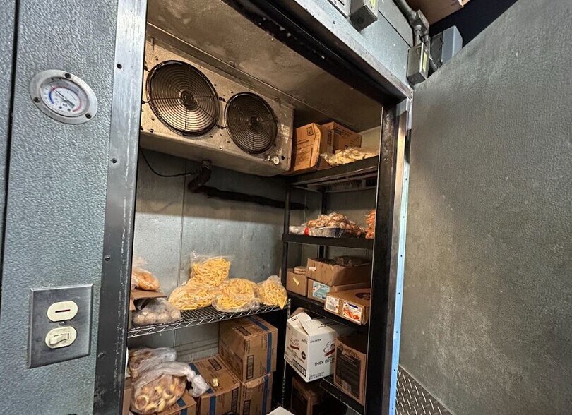 More Photos Of 742-746 Middle Country Rd, Selden Freestanding For Sale