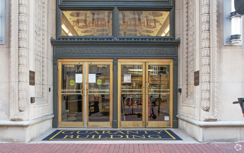 More Photos Of 16-24 N Meridian St, Indianapolis Office For Lease