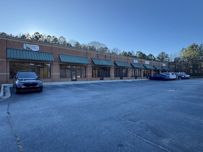 More Photos Of 116 Tyrone Palmetto Rd, Tyrone General Retail For Sale