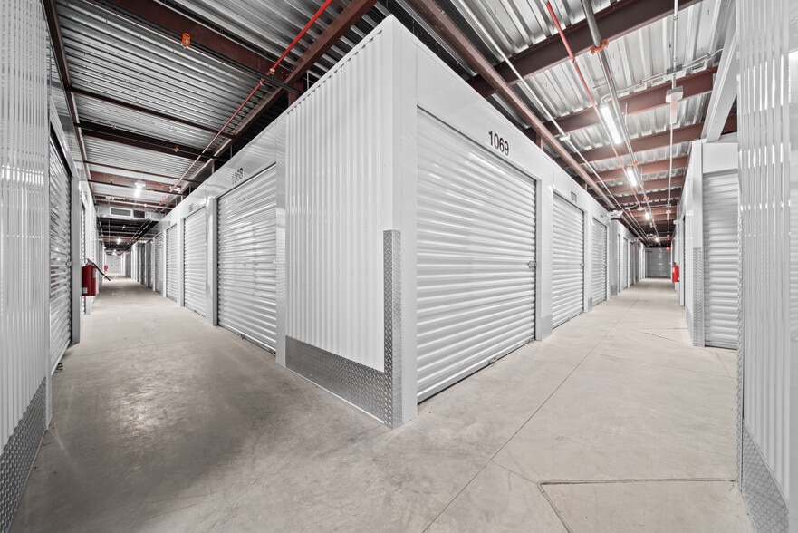 More Photos Of 947 US-6, Iowa City Self Storage For Sale
