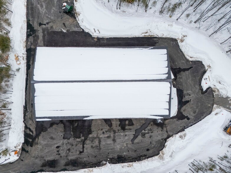 More Photos Of 32 London Ln, Seabrook Warehouse For Lease