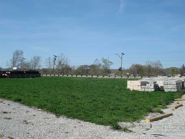More Photos Of 5701 Maccorkle Ave, South Charleston Service Station For Sale