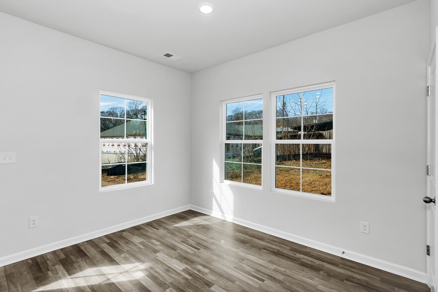 More Photos Of , Pendleton Multifamily For Sale