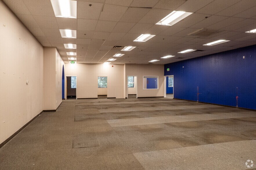 More Photos Of 4401 Innovation Dr, Fort Collins Light Distribution For Sale