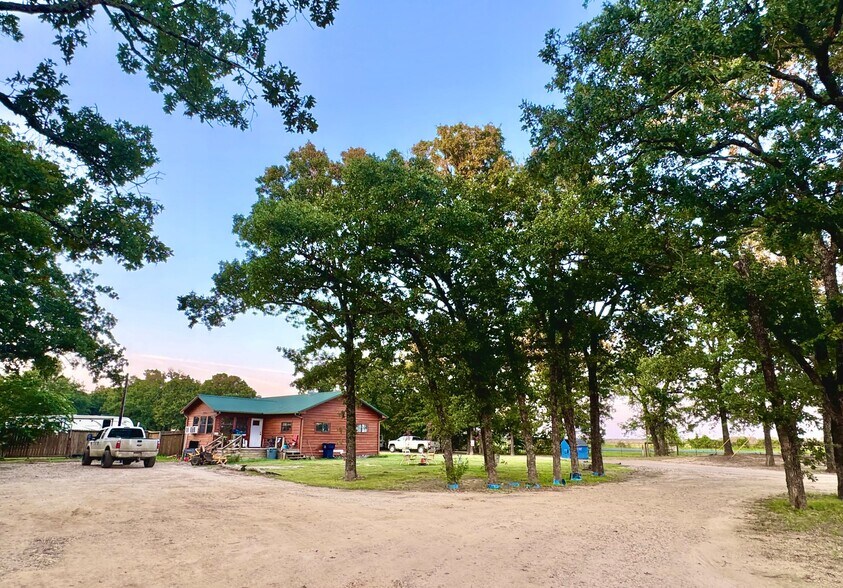 More Photos Of 20 County Road NW 1030, Mount Vernon Specialty For Sale