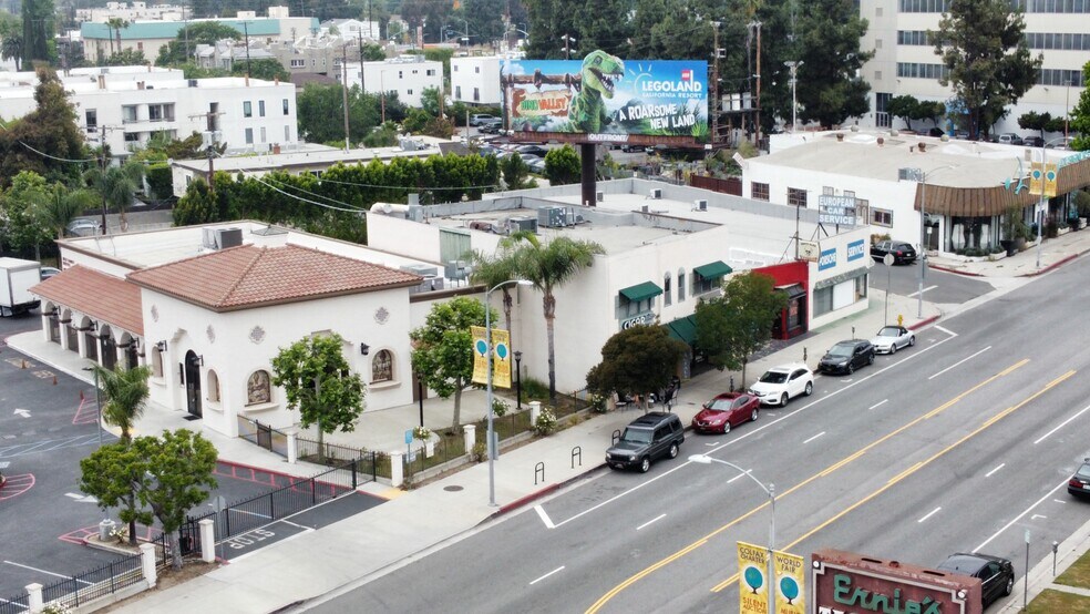 More Photos Of 4421 Lankershim Blvd, Toluca Lake Storefront Retail Office For Lease