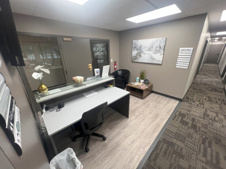 More Photos Of 300 3rd Ave SE, Rochester Coworking Space