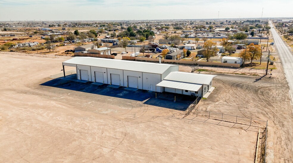 More Photos Of 2914 N County Road 1140, Midland Warehouse For Lease