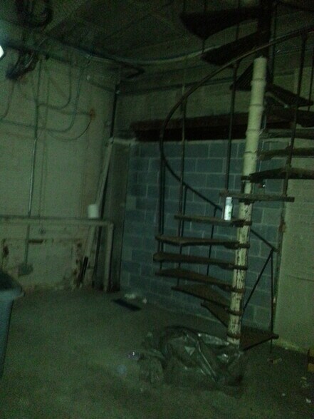 More Photos Of 722 Spring St, Reading Manufacturing For Sale