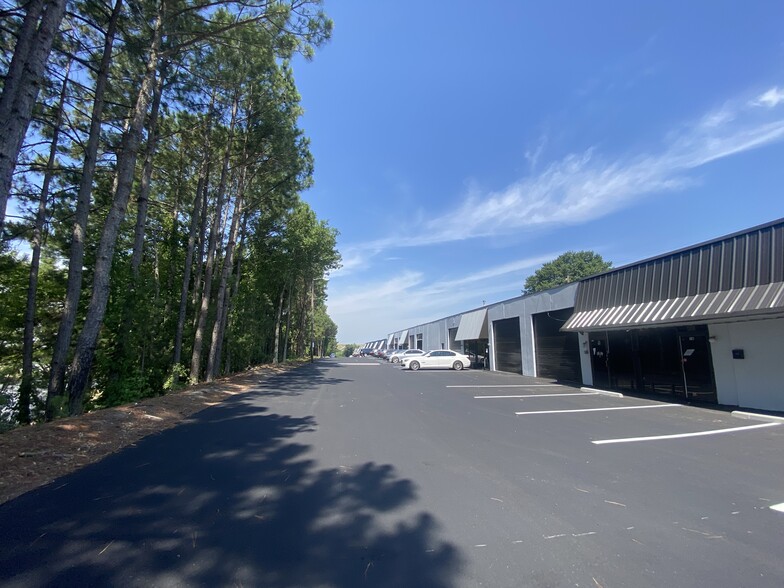 Primary Photo Of 4975 Clark Howell Hwy, Atlanta Industrial For Lease