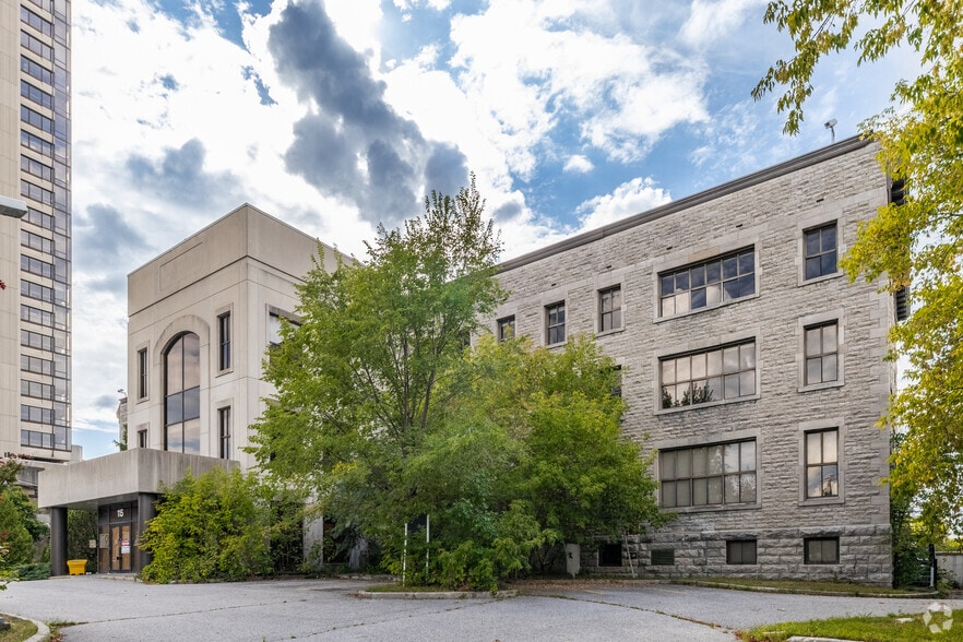 More Photos Of 115 Rue Champlain, Gatineau Office Residential For Sale