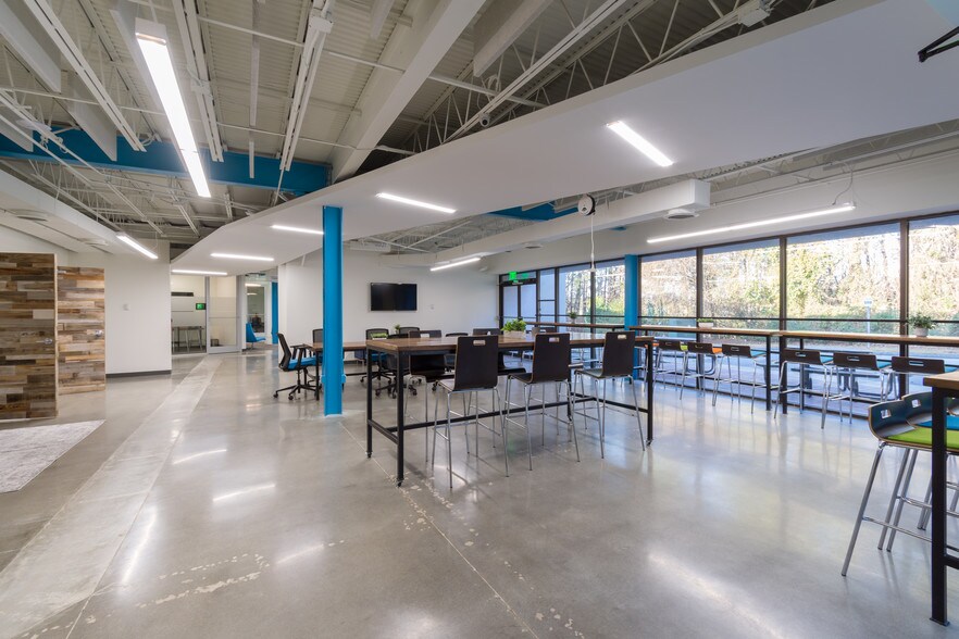 More Photos Of 2430 Herodian Way SE, Smyrna Coworking Space