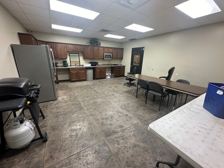 More Photos Of 4330 W Mount Morris Rd, Mount Morris General Retail For Sale