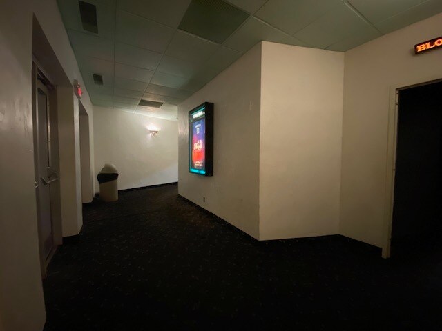 More Photos Of 1601 6th Ave, Stevens Point Freestanding For Sale