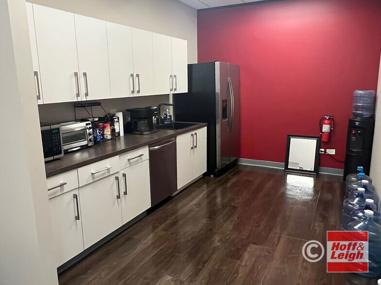 More Photos Of 501 S Cherry St, Denver Office Residential For Lease