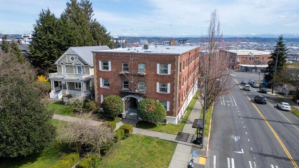 More Photos Of , Tacoma Multifamily For Sale