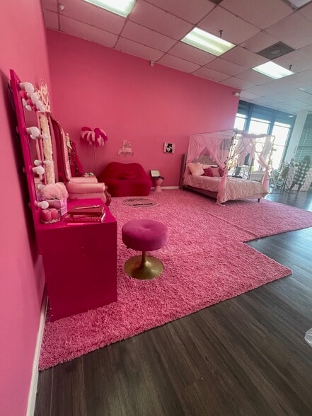 More Photos Of 801-829 Southern Ave, Oxon Hill Unknown For Lease