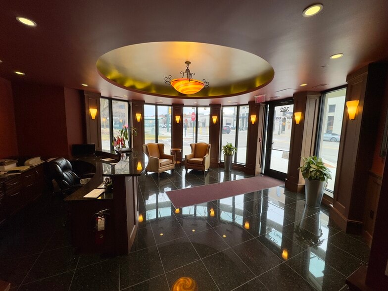 More Photos Of 322 N Old Woodward Ave, Birmingham Office For Sale