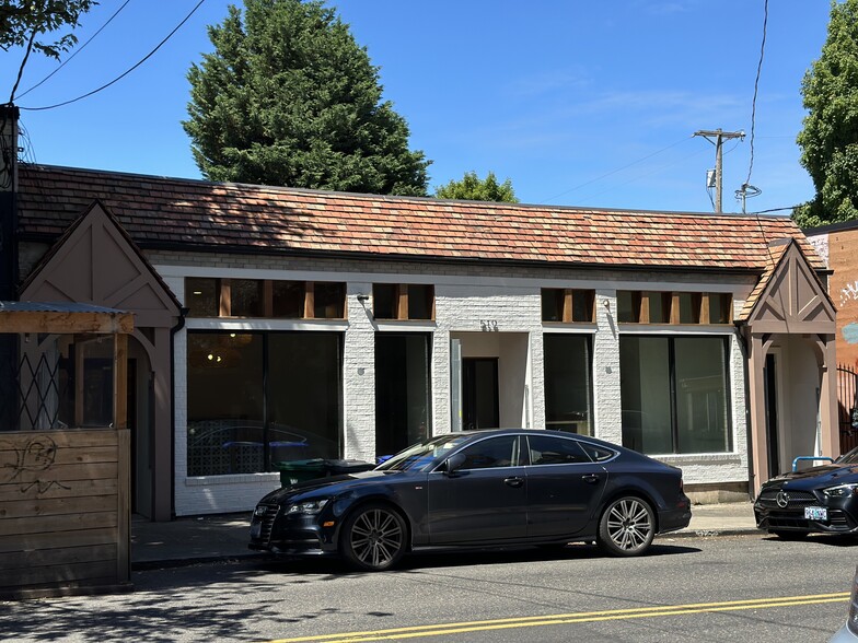 Primary Photo Of 519-527 NW 21st Ave, Portland Freestanding For Sale