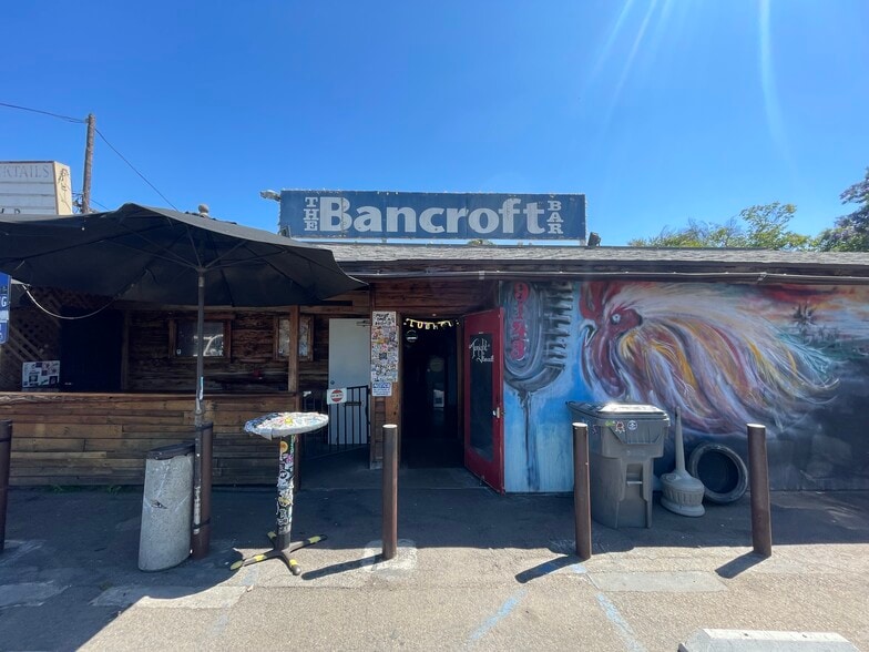 More Photos Of 9143 Campo Rd, Spring Valley Freestanding For Sale