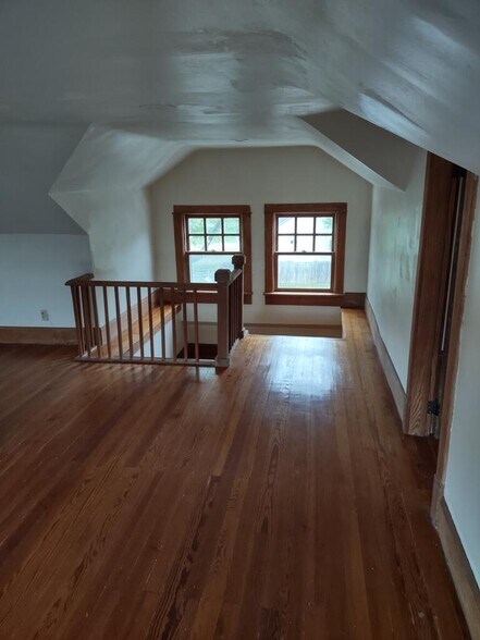 More Photos Of 6036 Metcalf Ave, Overland Park Office For Lease
