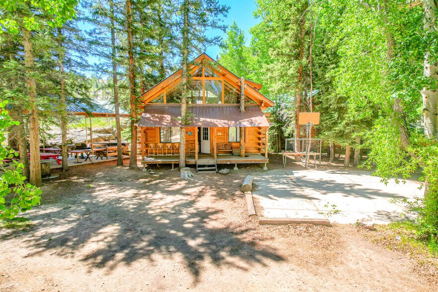 More Photos Of 860 County Road 142, Lake City Hotel For Sale