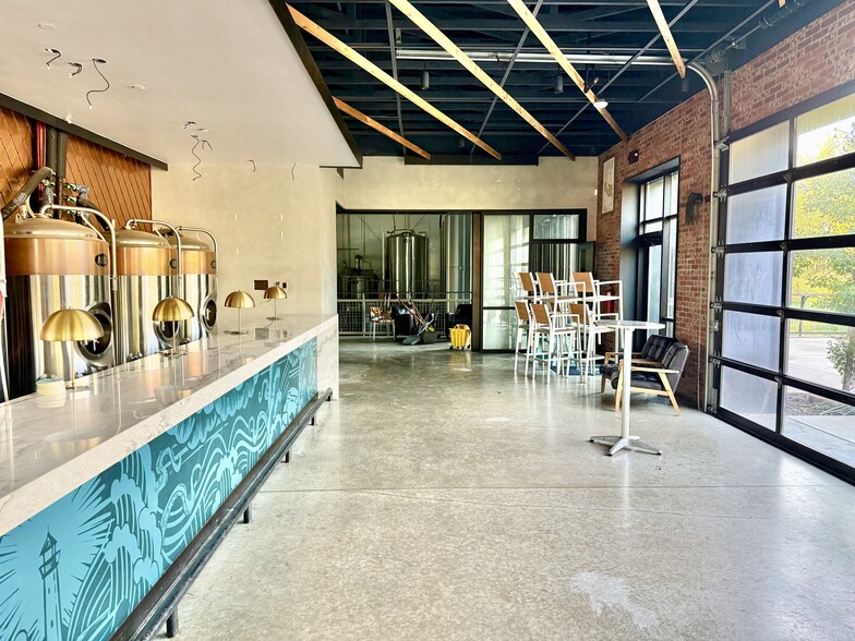 More Photos Of 310 S Goliad St, Rockwall Restaurant For Sale