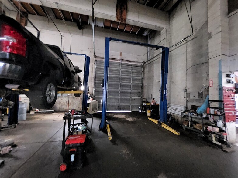More Photos Of 1835 S State St, Salt Lake City Auto Repair For Sale
