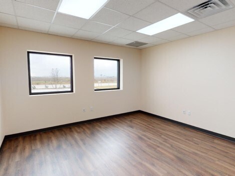 More Photos Of 5613 Kingpin Dr, Corpus Christi Warehouse For Sale