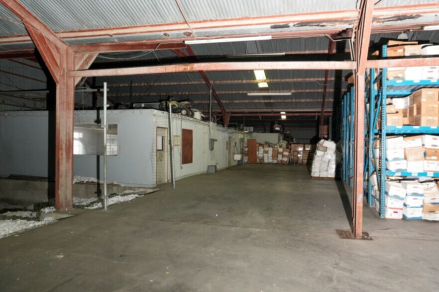 More Photos Of 2200 Lipan St, Corpus Christi Warehouse For Sale