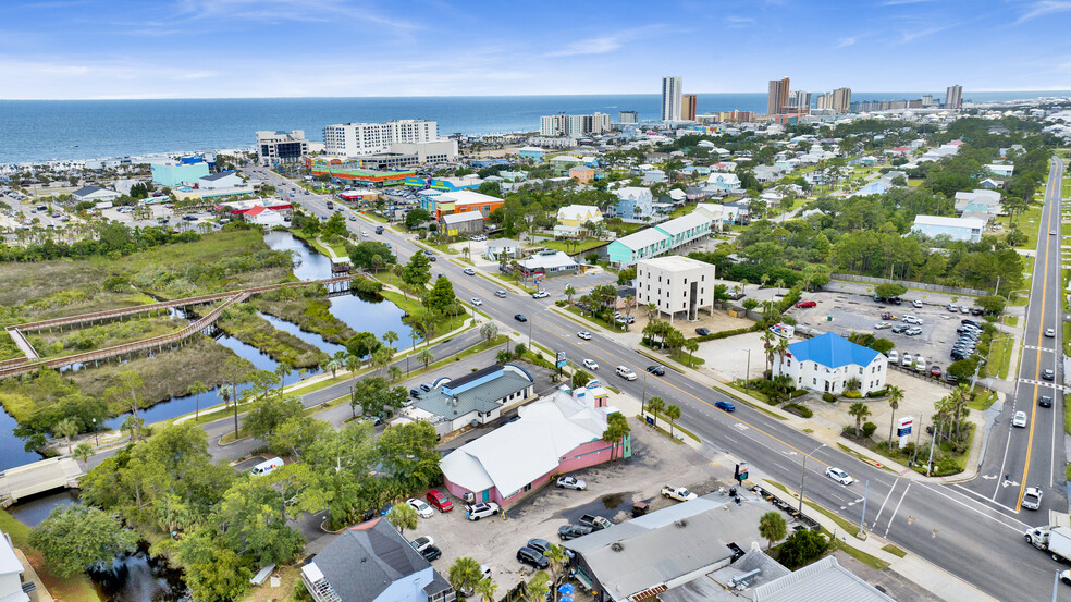 More Photos Of 616 Gulf Shores Pky, Gulf Shores Freestanding For Sale