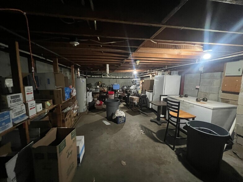 More Photos Of 1143 Main St S, Woodbury Restaurant For Sale