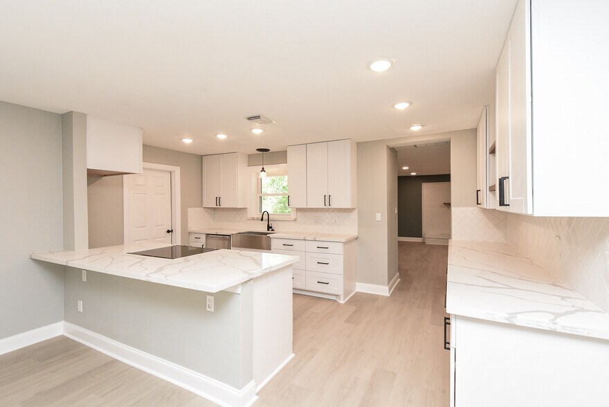 More Photos Of 19022 Old Mueschke Rd, Tomball Medical For Lease