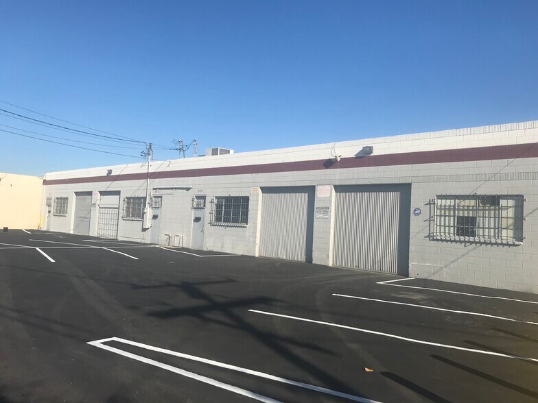 More Photos Of 8050-8056 Westman Ave, Whittier Industrial For Sale