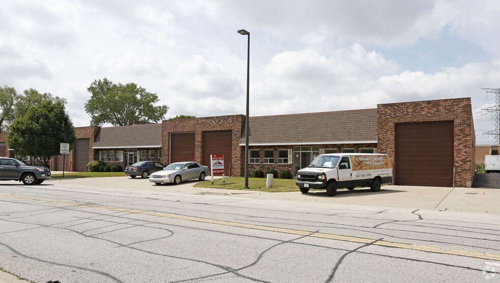 Primary Photo Of 350-360 Lively Blvd, Elk Grove Village Warehouse For Lease