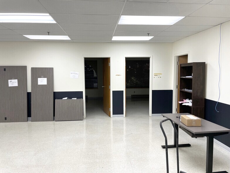 More Photos Of 123 Lutz St, Moncton Flex For Lease