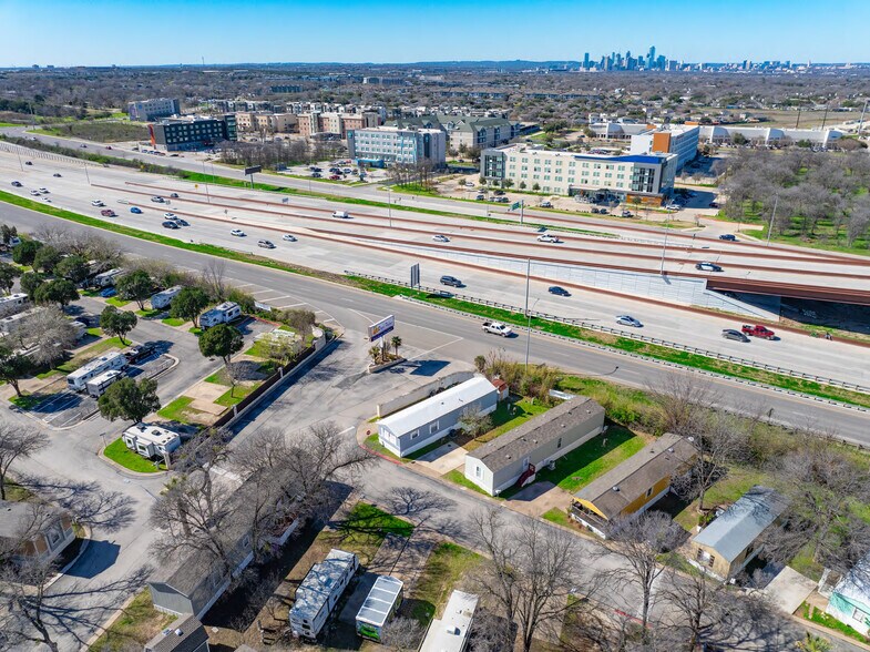 More Photos Of 7901 E Ben White Blvd, Austin Manufactured Housing Mobile Home Park For Sale