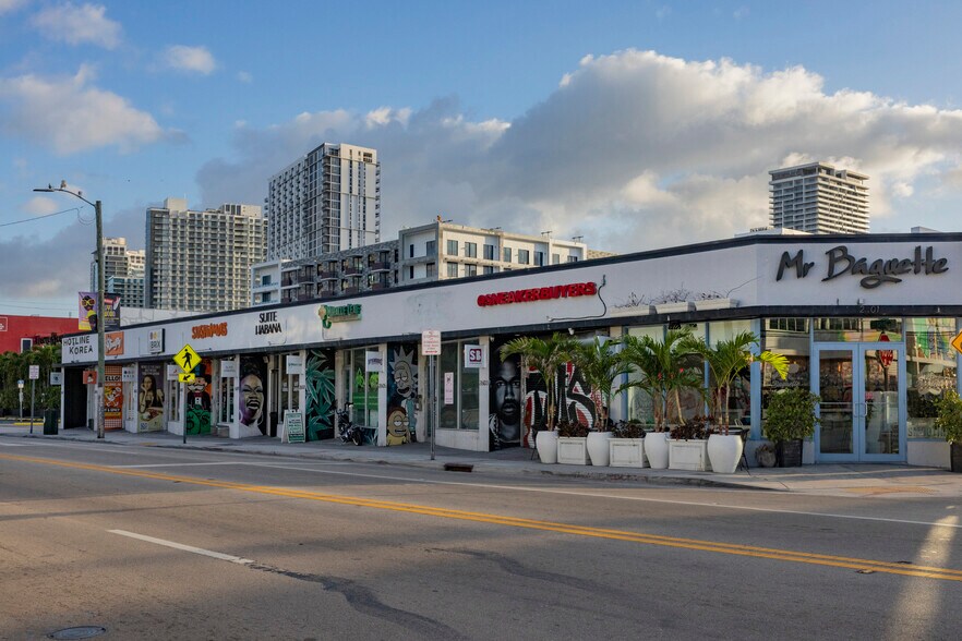 More Photos Of 2605-2617 N Miami Ave, Miami Freestanding For Lease