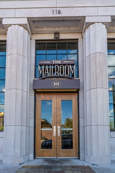 More Photos Of 131 Strawberry Alley Aly, Clarksville General Retail For Lease