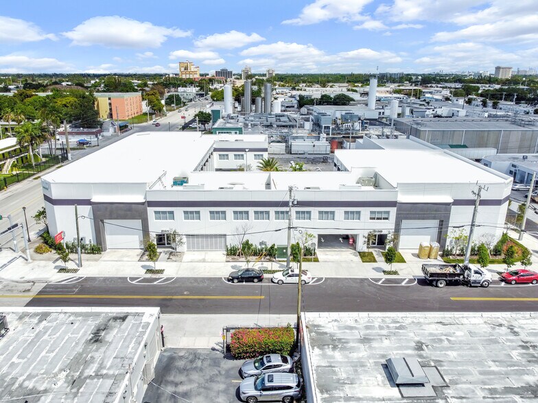 More Photos Of 221 NE 67th St, Miami Warehouse For Sale
