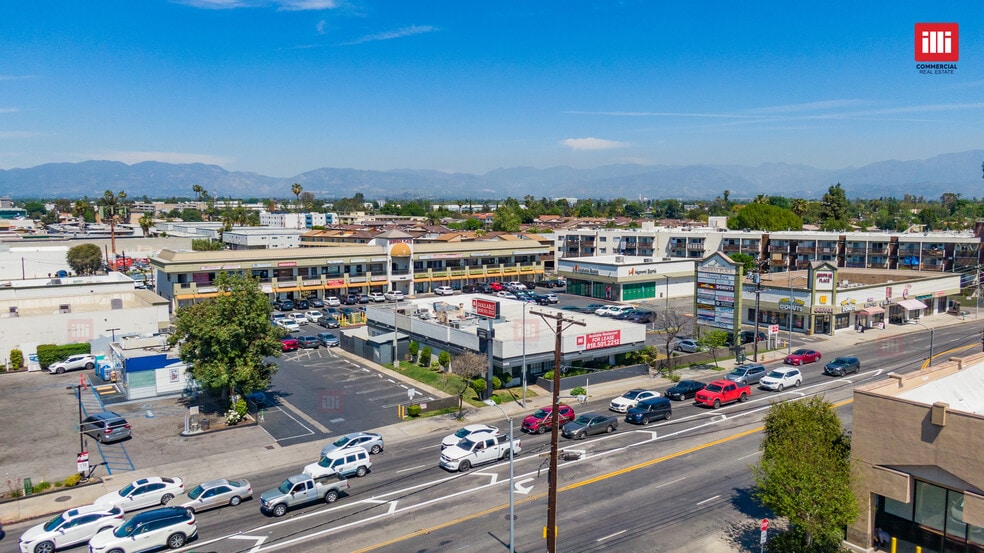 More Photos Of 14435 Sherman Way, Van Nuys Unknown For Lease