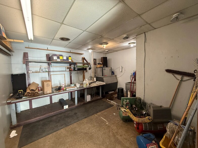 More Photos Of 1010 N Virginia Ave, Oklahoma City General Retail For Sale
