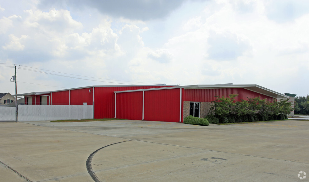 Primary Photo Of 11032 Spencer Hwy, La Porte Warehouse For Lease