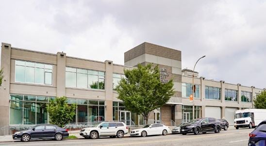 More Photos Of 4818 Van Dam St, Long Island City Office Residential For Lease