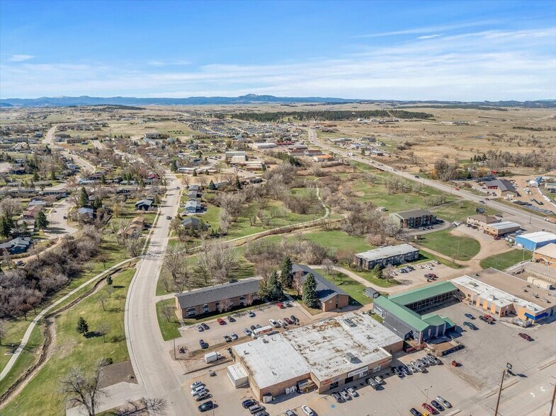 More Photos Of 1500 7th Ave, Belle Fourche Apartments For Sale