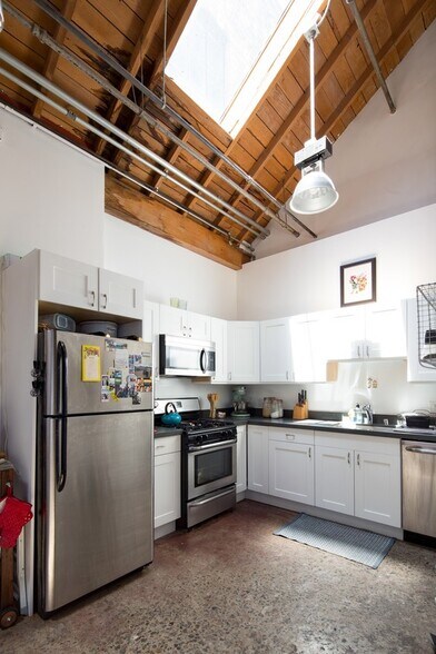 More Photos Of 1148 E 18th St, Oakland Apartments For Sale